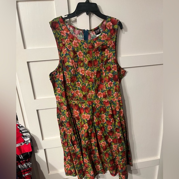 Retrolicious Dresses & Skirts - EUC.  Retrolicious Elizabeth Dress. 2X.